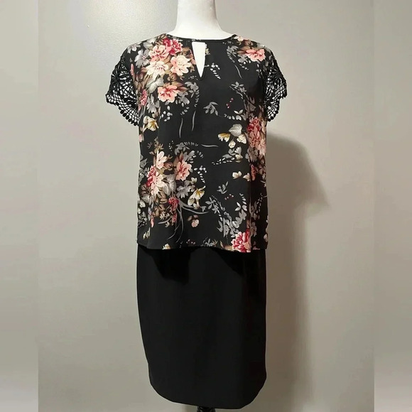 Shein Shirt Sleeve Floral Print  Crochet Lace Sleeve Blouse - Picture 3 of 10